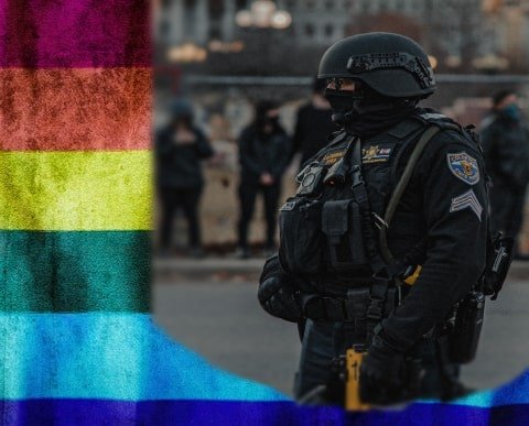 should LGBT be allowed in defence